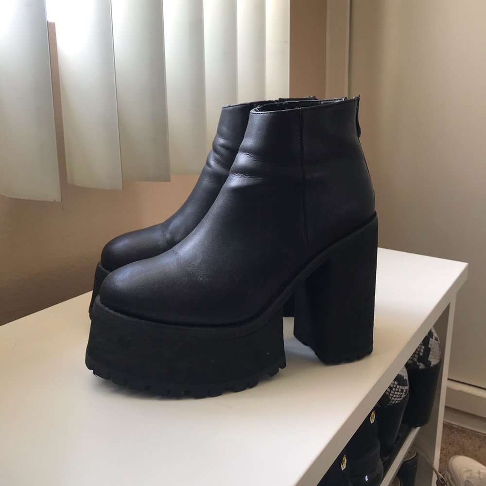 Current Mood Playform Boots